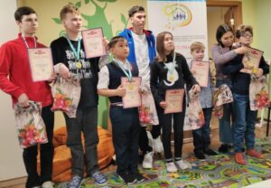 Клуб «Толпар» продолжает свою работу по приобщению к шахматам ребят с ограниченными возможностями здоровья Клуб «Толпар» продолжает свою работу по приобщению к шахматам ребят с ограниченными возможностями здоровья