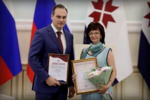 Глава Республики Мордовия вручил награды Глава Республики Мордовия вручил награды
